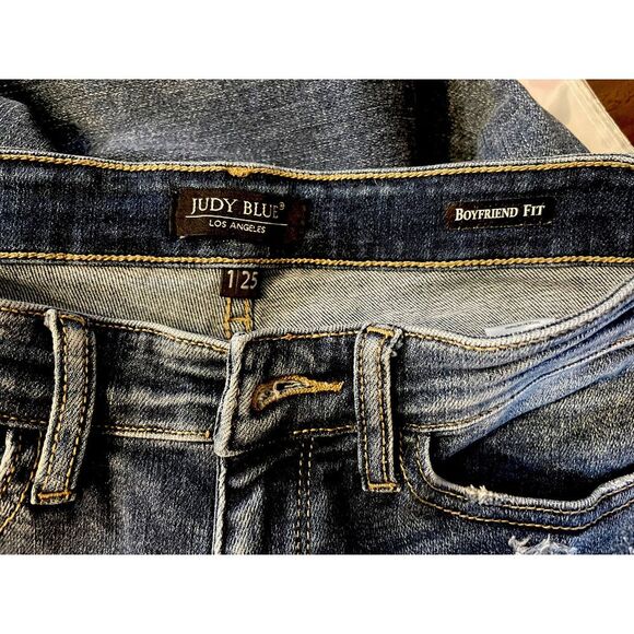 Judy‎ Blue Bleach Splatter Boyfriend Fit Jeans Sz 1 Distressed - Picture 2 of 6